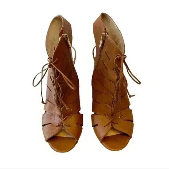 Vince Camuto Estie Leather Ankle Booties Peep Toe Heeled Lace Up Tan Brown 10 - Picture 3 of 14
